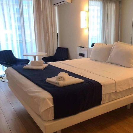 Cozy Apartments With Sea View Orbi City 1422 Batumi Luaran gambar