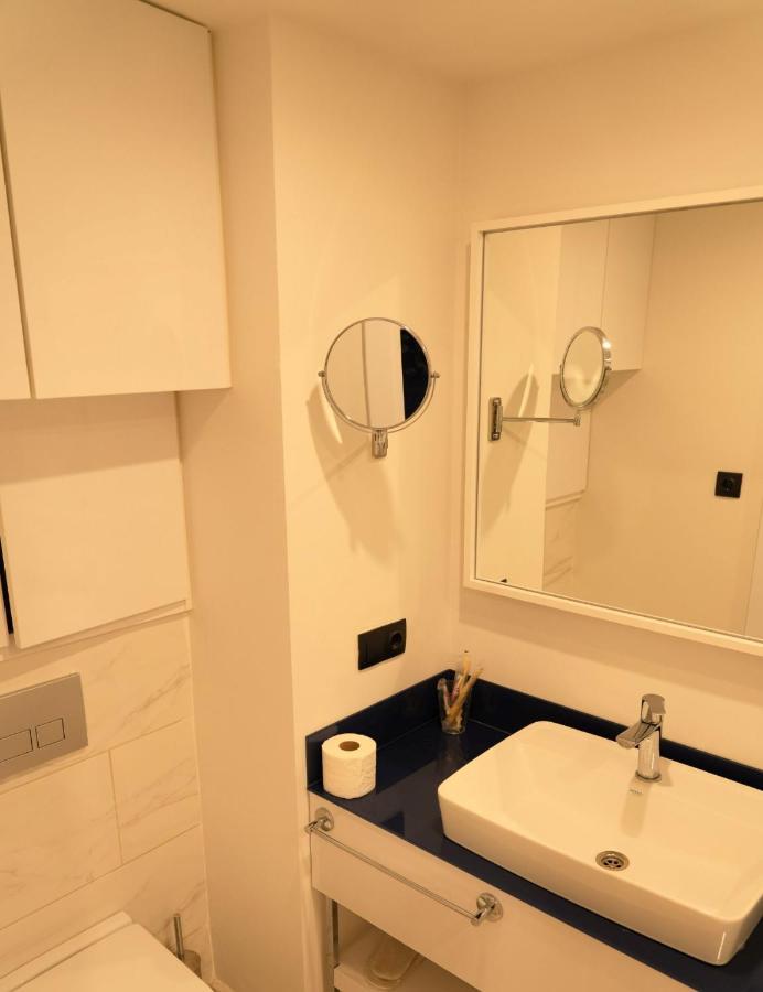 Cozy Apartments With Sea View Orbi City 1422 Batumi Luaran gambar